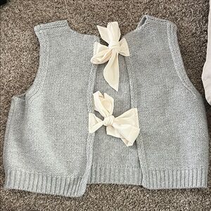 Gray Knit Vest with Cream Bows